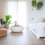 White Dream House * העיירה קוס