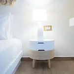 White Dream House * 코스 타운
