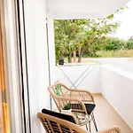 White Dream House 아파트 코스 타운